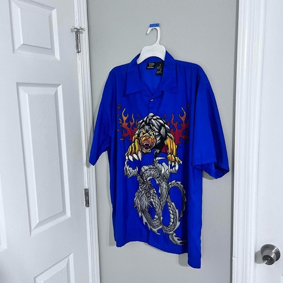 TD By Priority Male - 90’s Dragon & Doberman Graphic  Button Down Shirt - Picture 2 of 6